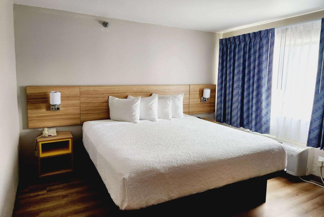 Days Inn & Suites By Wyndham Corpus Christi Central Экстерьер фото