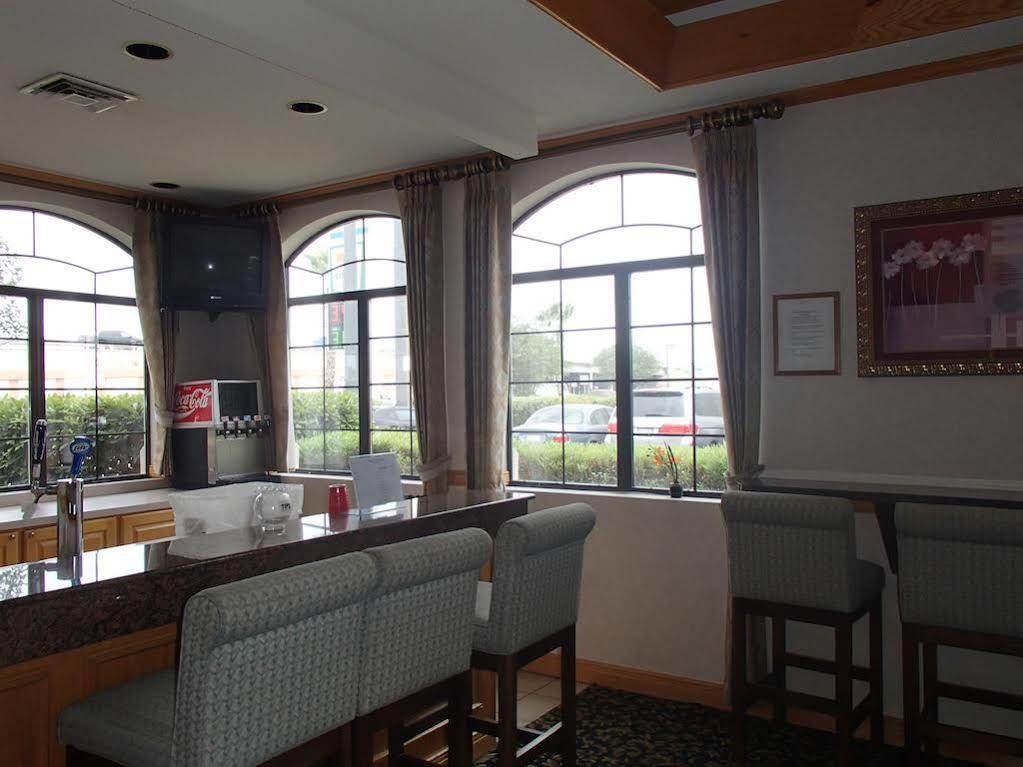 Days Inn & Suites By Wyndham Corpus Christi Central Экстерьер фото